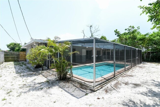 Building Photo - 111 NW 21 St