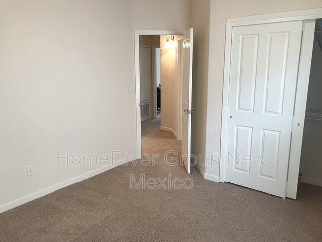 Building Photo - 2148 S Ensenada Cir SE