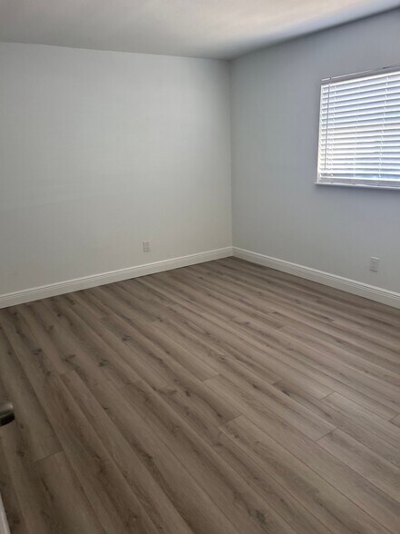 Building Photo - 6711 45th Ave W
