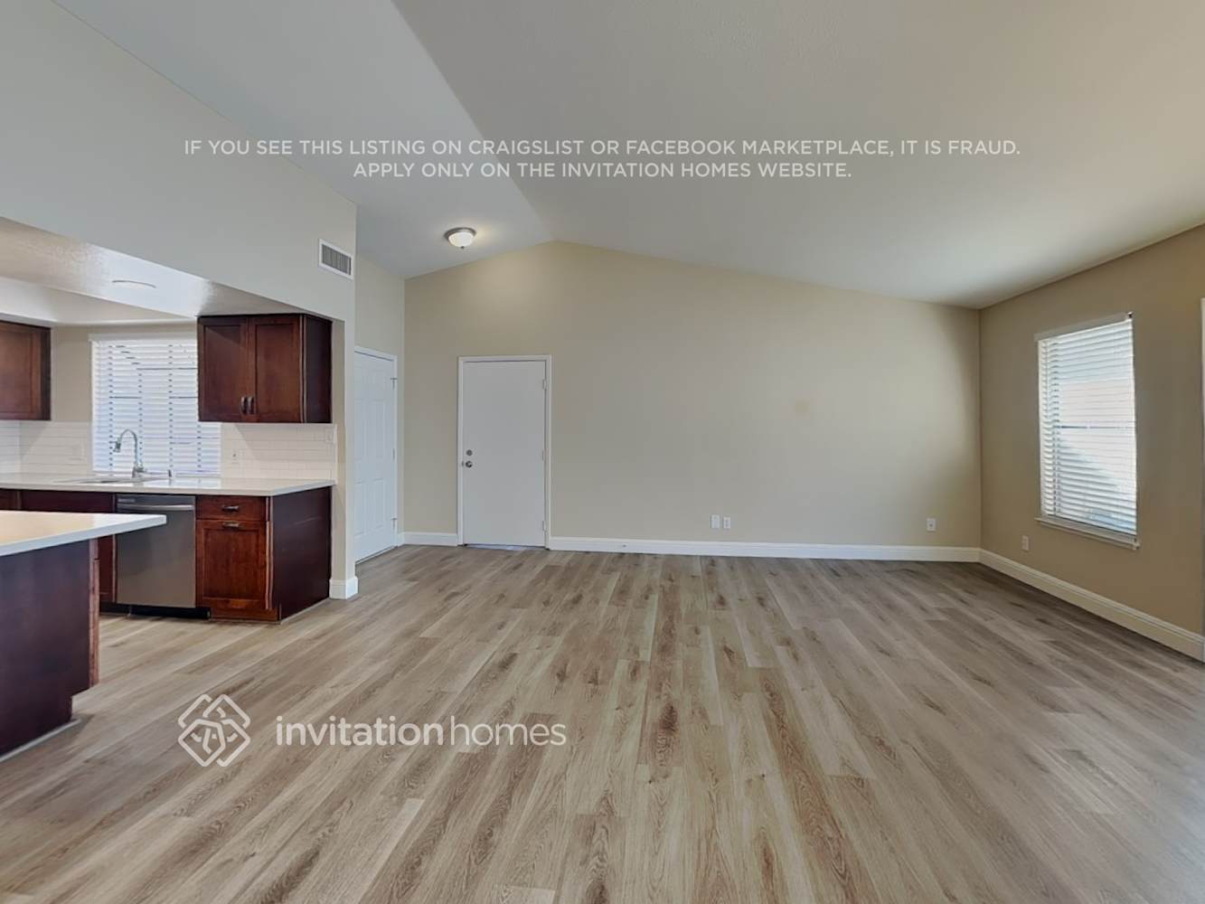 Building Photo - 8428 Mulcahy Ave