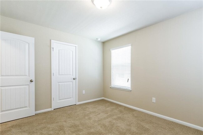 Building Photo - 6521 Ranchito Dr