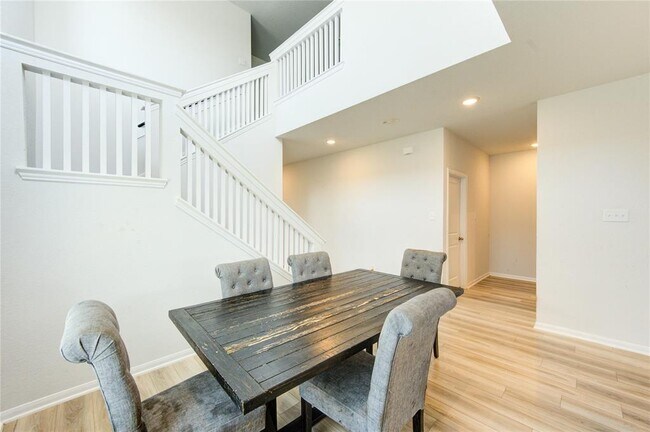 Building Photo - 20951 New Proper Dr