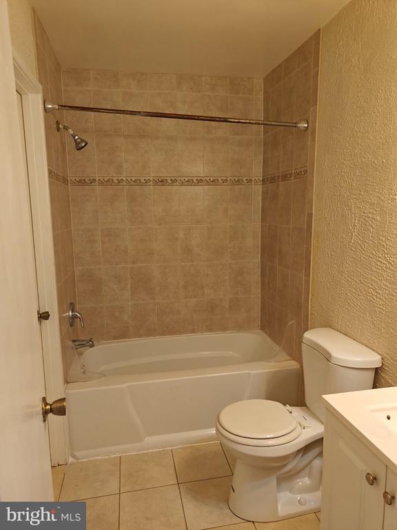 Building Photo - 15245 Coachman Terrace