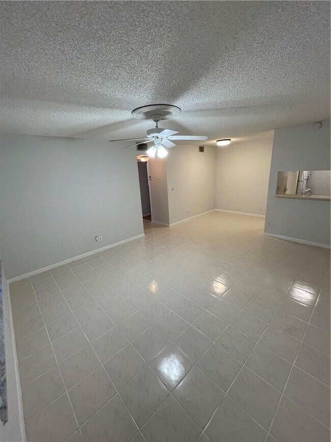 Building Photo - 3546 N University Dr