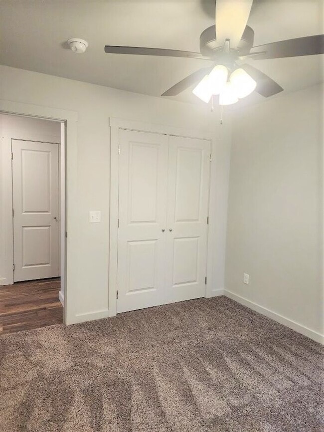 Building Photo - New 3 Bed 2 Bath Duplexes SW 40th & Shields Blvd