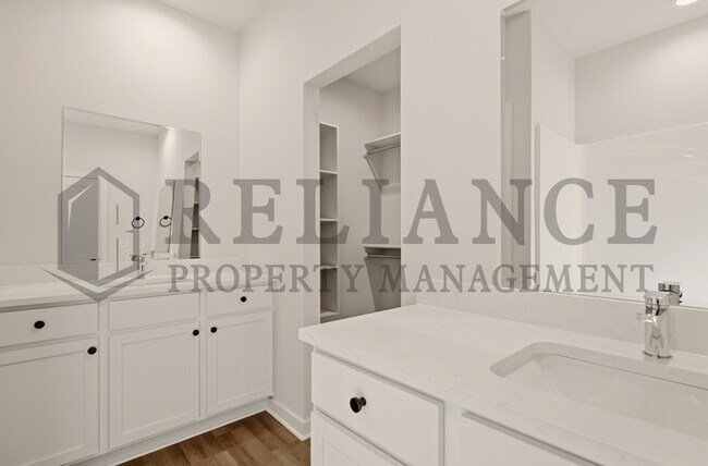 Building Photo - 157 N Gowen St