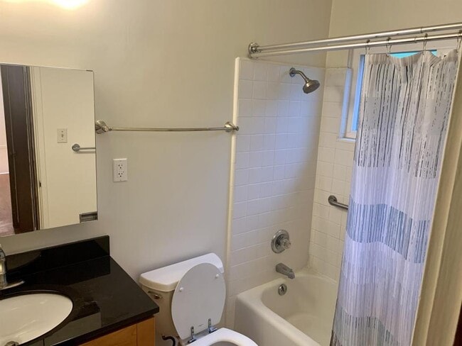 Building Photo - 1 bedroom in Menlo Park CA 94025