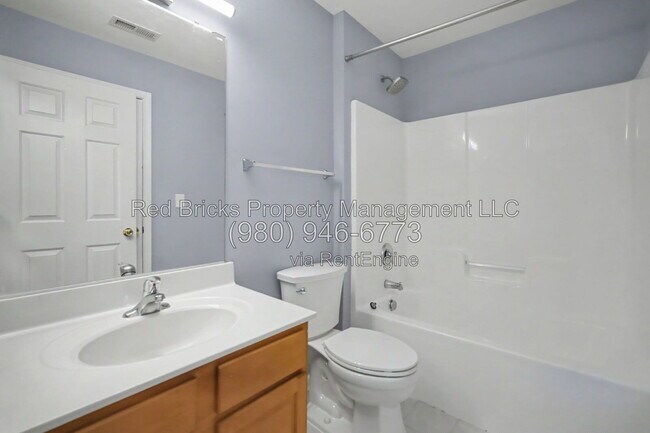 Building Photo - 15764 Castle Watch Ave