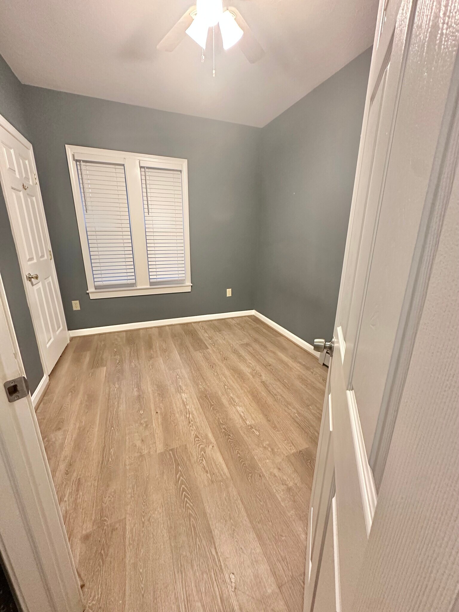 Bedroom 1 - 62 Lincoln St