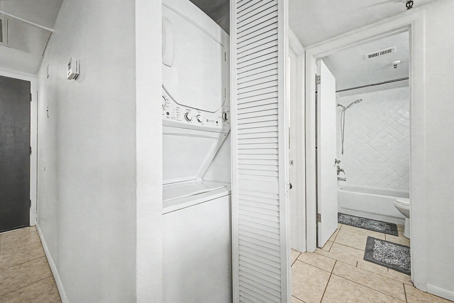 Building Photo - 7474 E Earll Dr