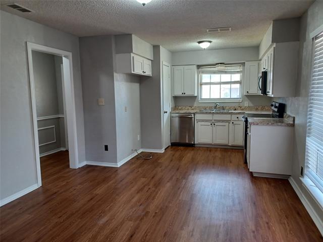 Building Photo - 2 Longhurst Ct