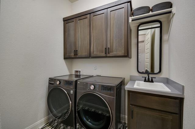 Building Photo - 2401 Sunset Vista Cir
