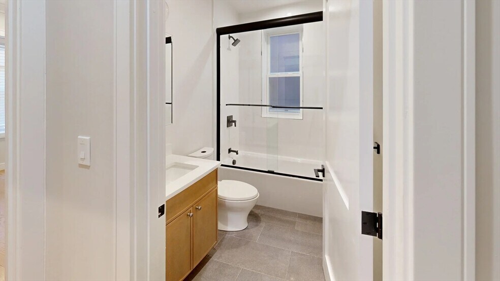 Building Photo - 162 Allston St