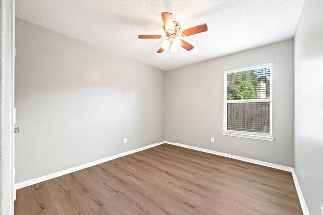 Building Photo - 5023 Jasmine Meadows Ln