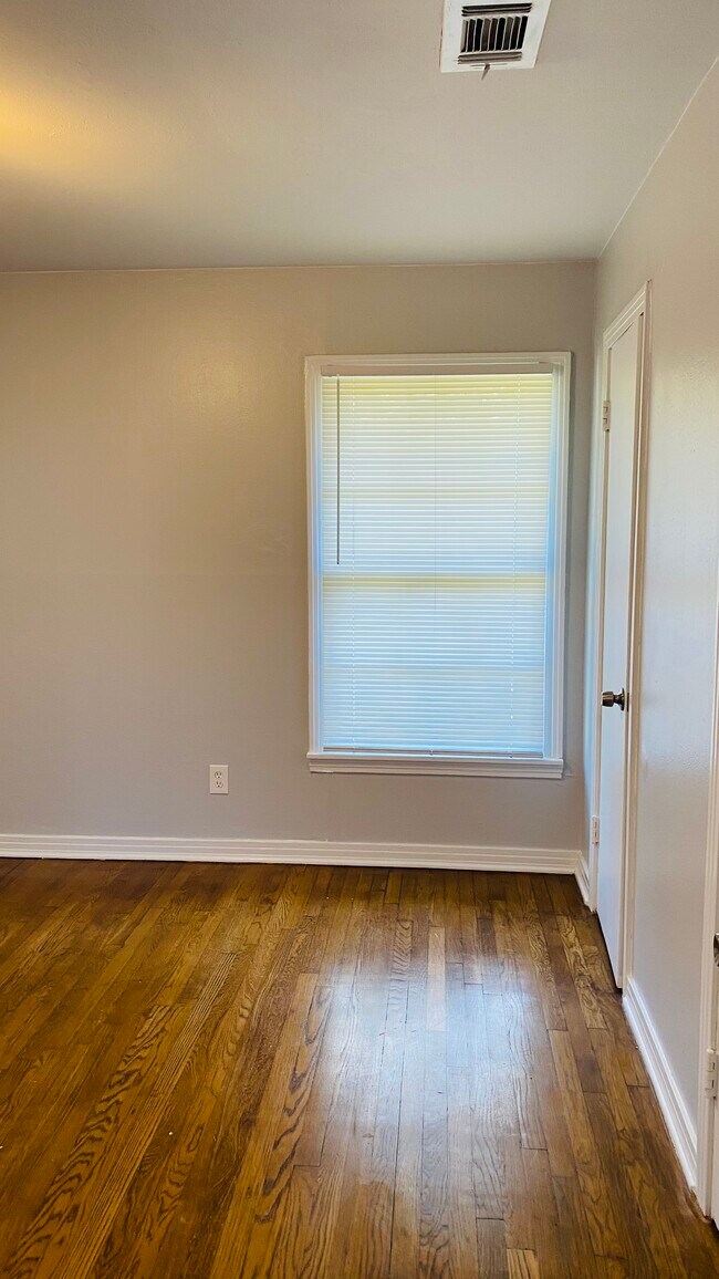 Bedroom - 3826 Hawick Ln