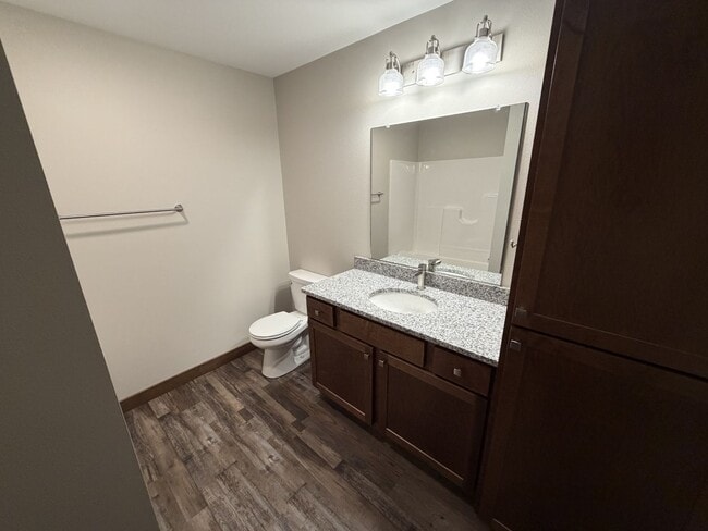 Building Photo - 1124 Garfield Ave