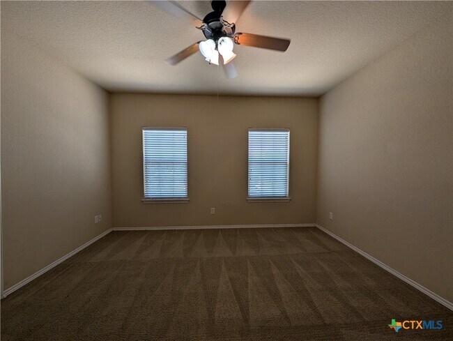 Building Photo - 1028 Brown Rock Dr