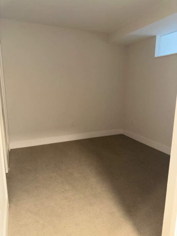 Building Photo - 1211 Van St SE