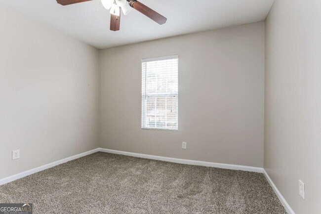 Building Photo - 4981 Galbraith Cir