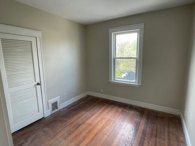 Building Photo - 240 Allston St