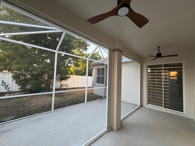 Building Photo - 755 Falling Water Rd