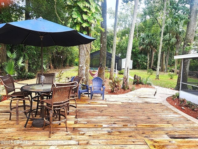 Building Photo - 429 Brentwood Dr