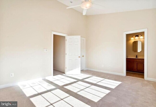 Building Photo - 5033 Softwood Ln