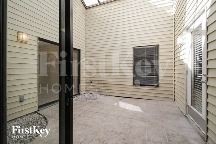 Building Photo - 11529 Darlington Dr