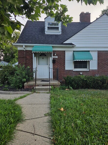 Building Photo - 21635 Moross Rd