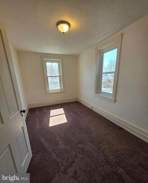 Building Photo - 524 Washington St