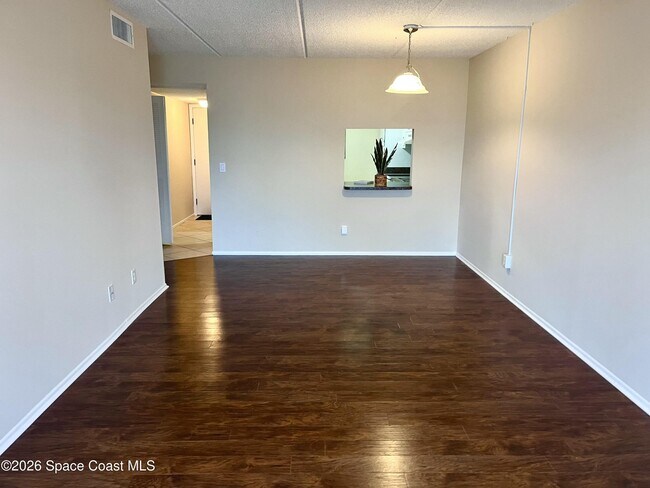 Building Photo - 3150 N Harbor City Blvd