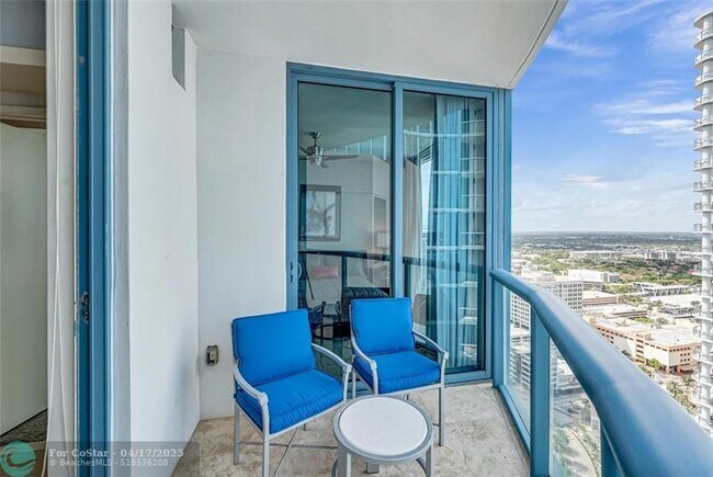 Building Photo - 333 Las Olas Way