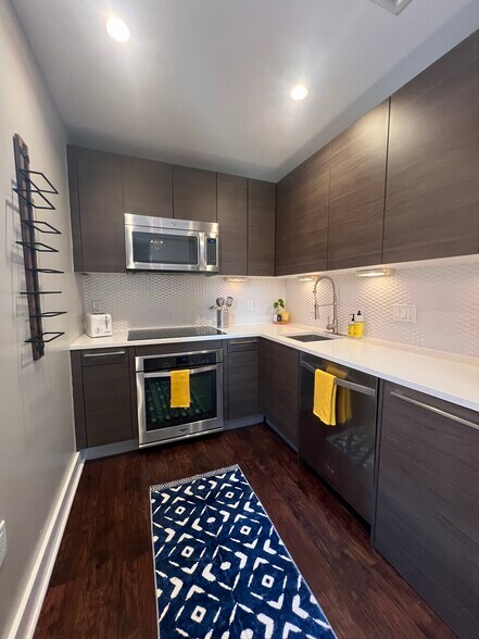 Kitchen - 3606 Rock Creek Church Rd NW