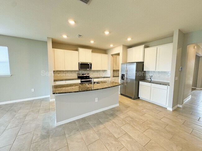 Building Photo - 12632 Night View Dr