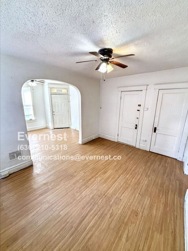Building Photo - Charming 1-Bedroom, 1-Bathroom Apartment i...