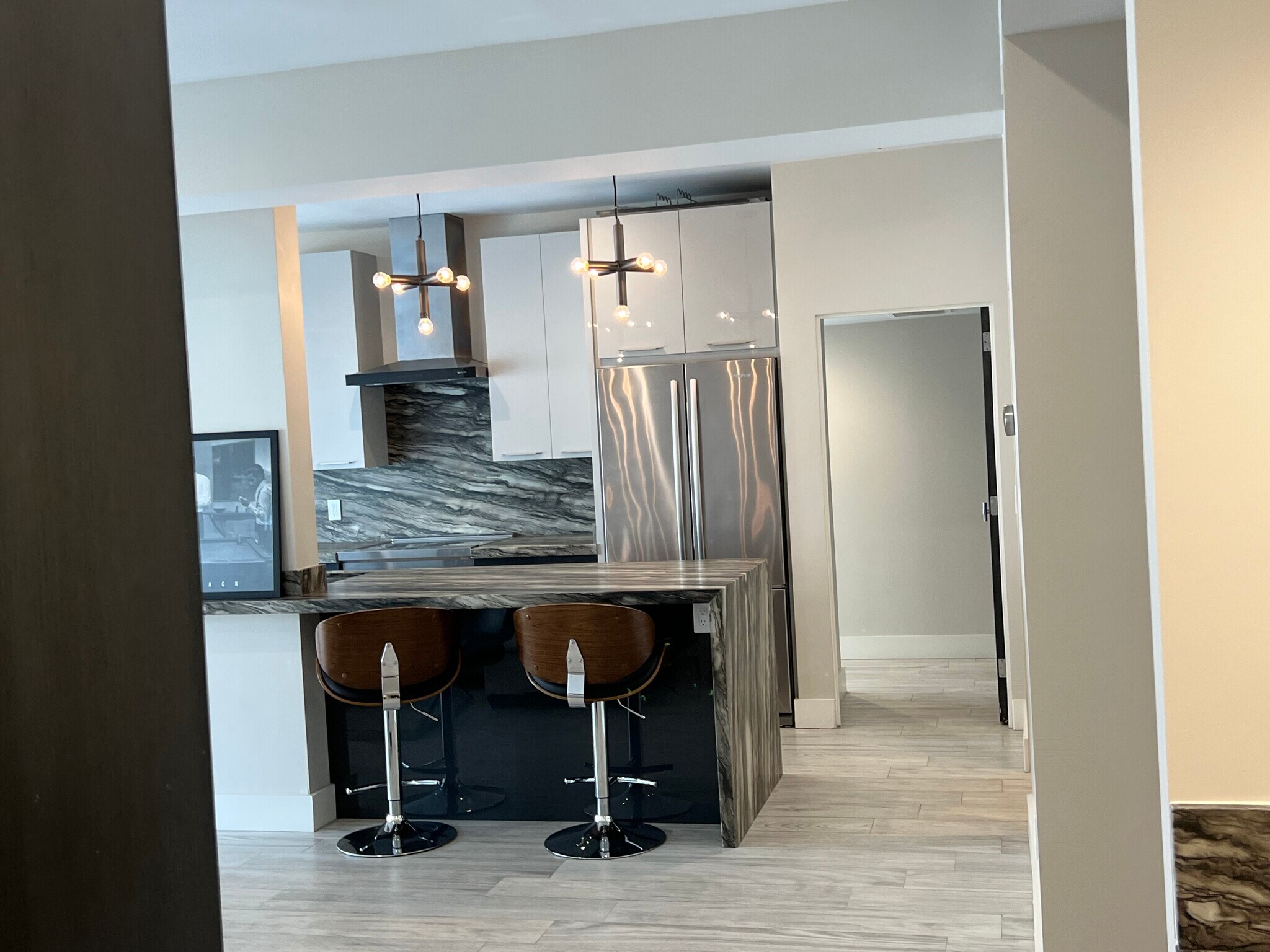 Building Photo - 10790 Wilshire Blvd