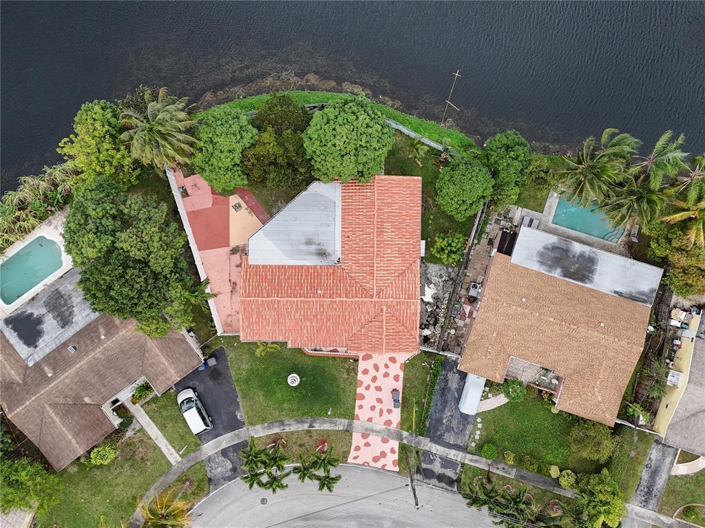 Building Photo - 3241 NW 40th St