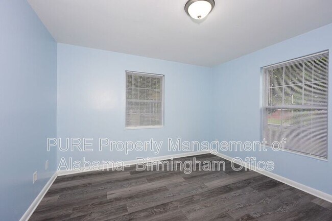 Building Photo - 621 Bell Ave