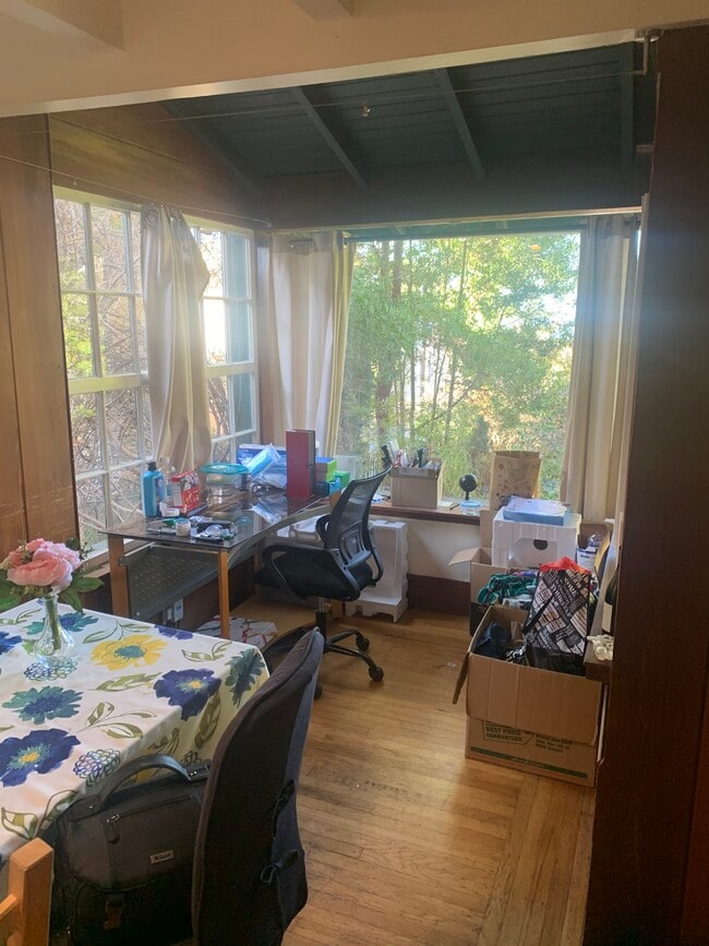 Building Photo - 1733 La Loma Ave