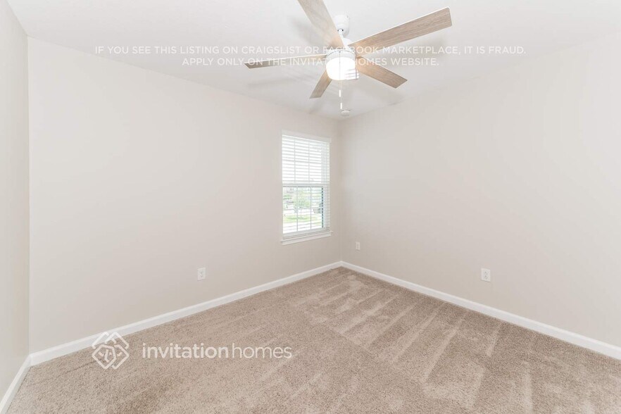 Building Photo - 12113 Trailhead Dr