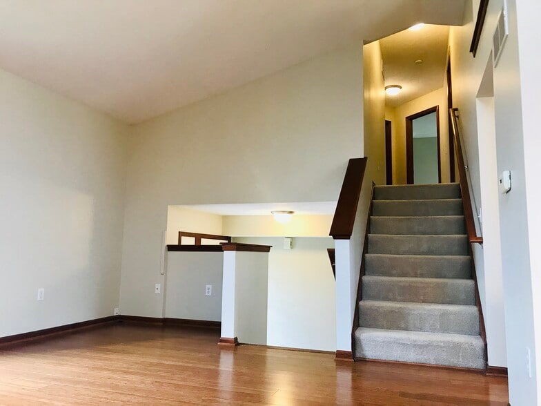 View to upstairs - 3843 West De Blaay Ct SE