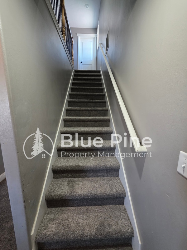 Building Photo - 1292 Hammerstone Dr