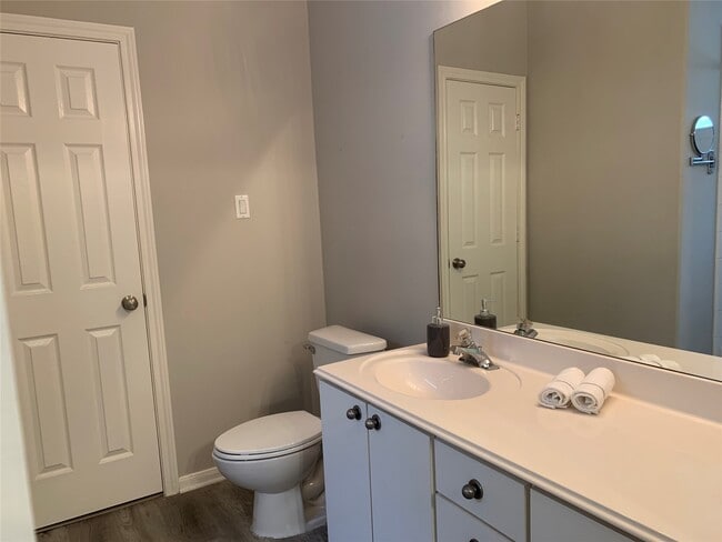 Building Photo - 18707 Scented Candle Way