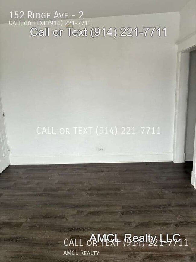 Building Photo - 152 Ridge Ave