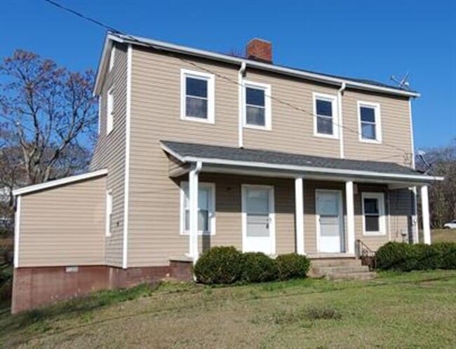 Building Photo - 104 Drugstore St