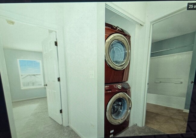 Building Photo - 2817 Hoffman St