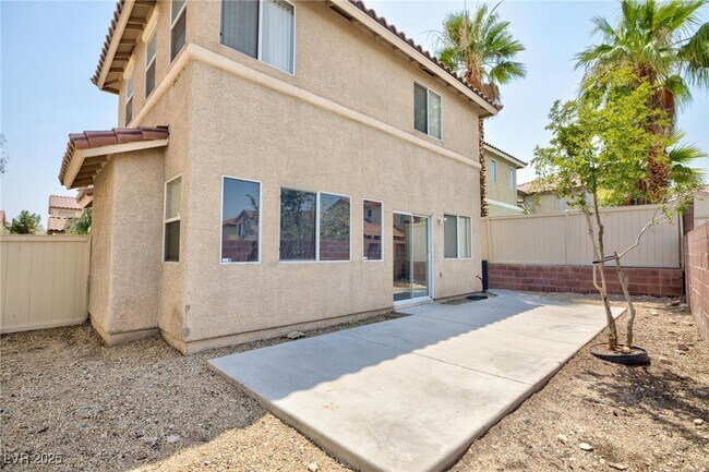 Building Photo - 7859 Windhamridge Dr