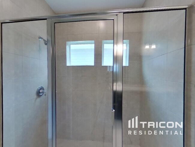 Building Photo - 6471 Longleaf Branch Dr