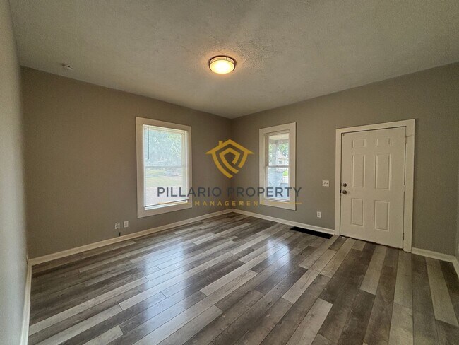 Building Photo - 3662 Graceland Ave