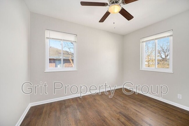 Building Photo - 800 NE 68th St